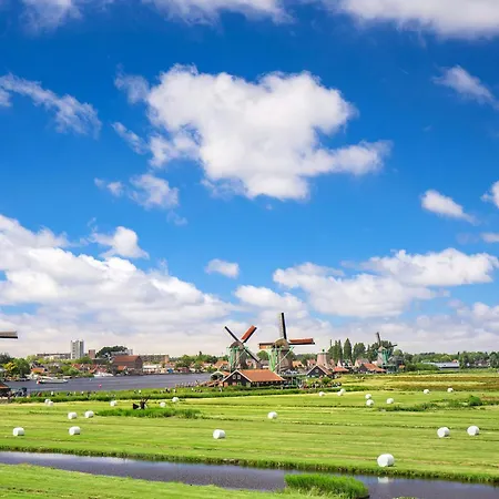 Farmer Farmyard Stays, Sleep Easy, Rural, Explore *