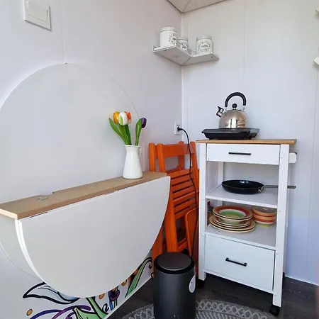 Farmer Farmyard Stays, Sleep Easy, Rural, Explore Campsite
