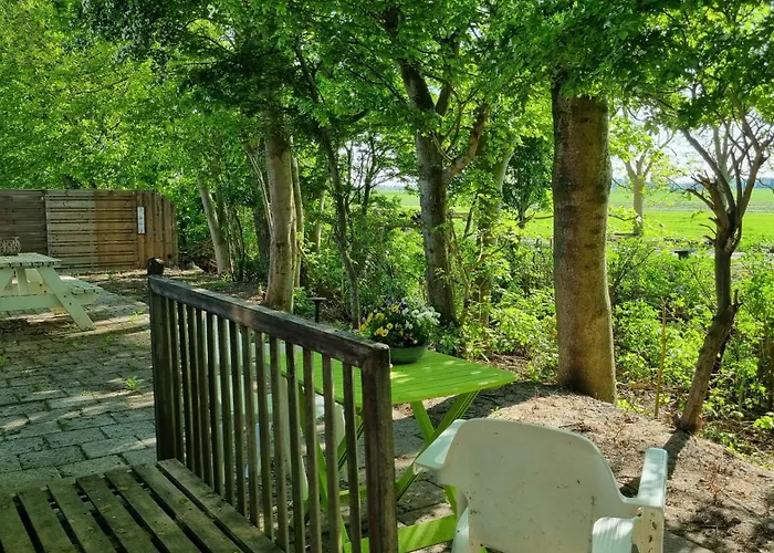 营地 Farmer Farmyard Stays, Sleep Easy, Rural, Explore *