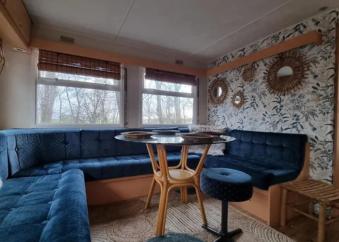 营地 Farmer Farmyard Stays, Sleep Easy, Rural, Explore *