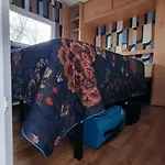 Farmer Farmyard Stays, Sleep Easy, Rural, Explore Campingplads Amsterdam